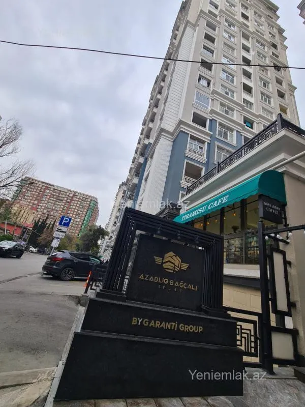Satılır 2 otaqlı yeni tikili 61 m²