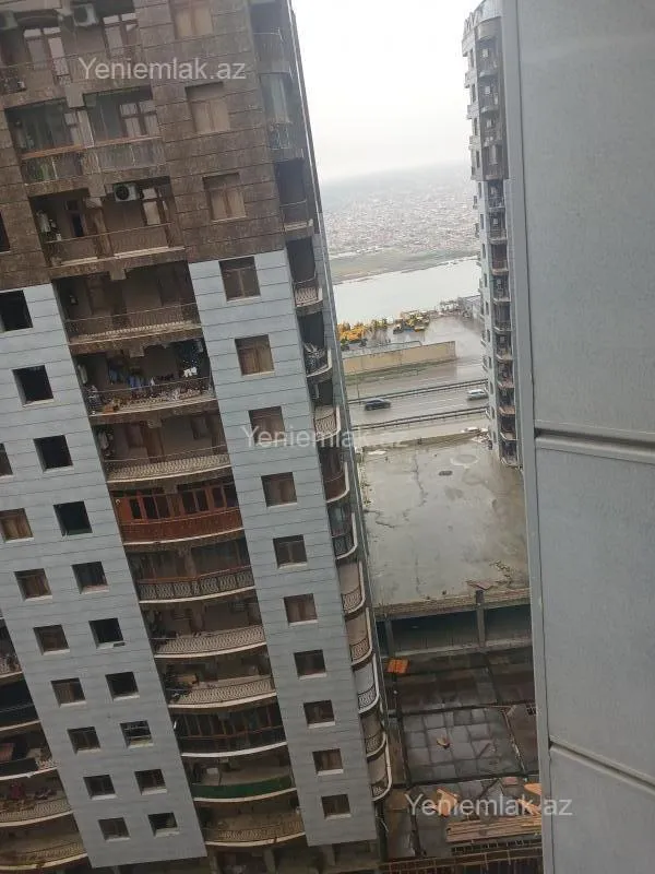 Satılır 2 otaqlı yeni tikili 85 m²