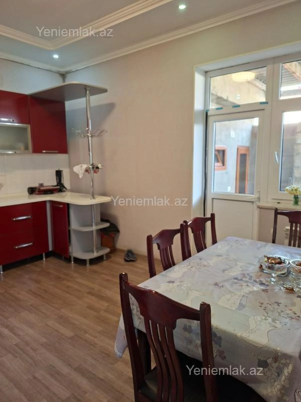 Satılır 4 otaqlı həyət evi 100 m²