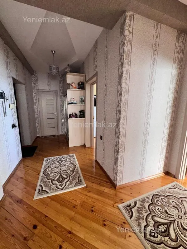 Satılır 3 otaqlı yeni tikili 115 m²