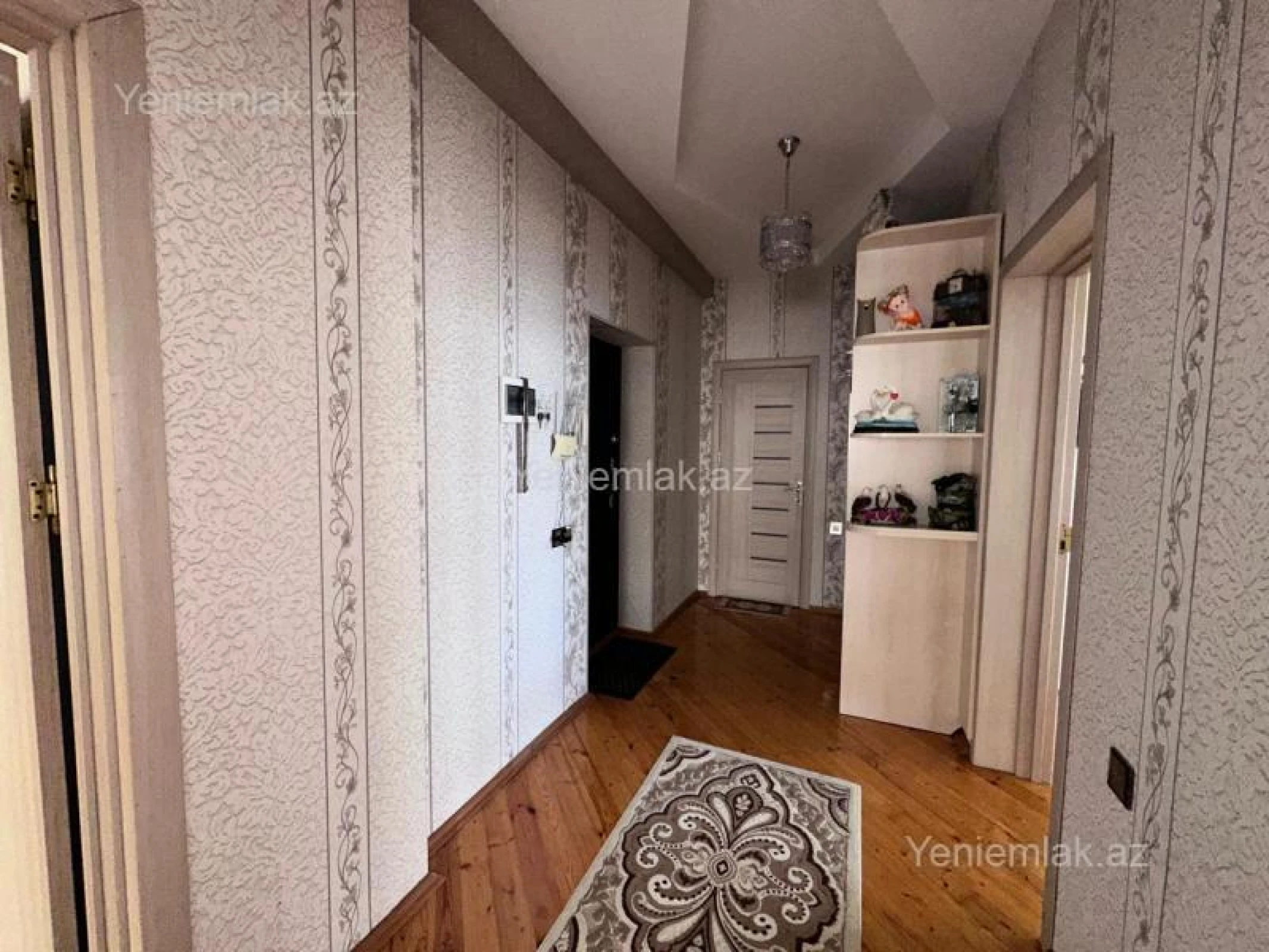 Satılır 3 otaqlı yeni tikili 115 m²