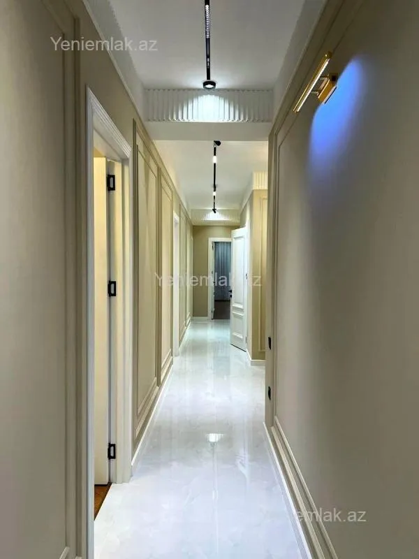 Satılır 4 otaqlı yeni tikili 139 m²