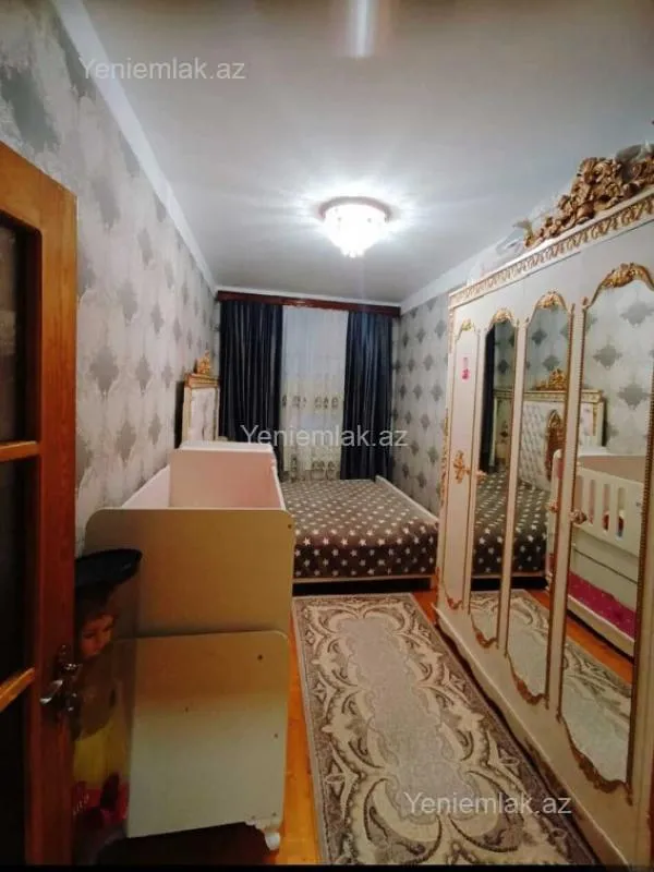 Satılır 3 otaqlı köhnə tikili 70 m²