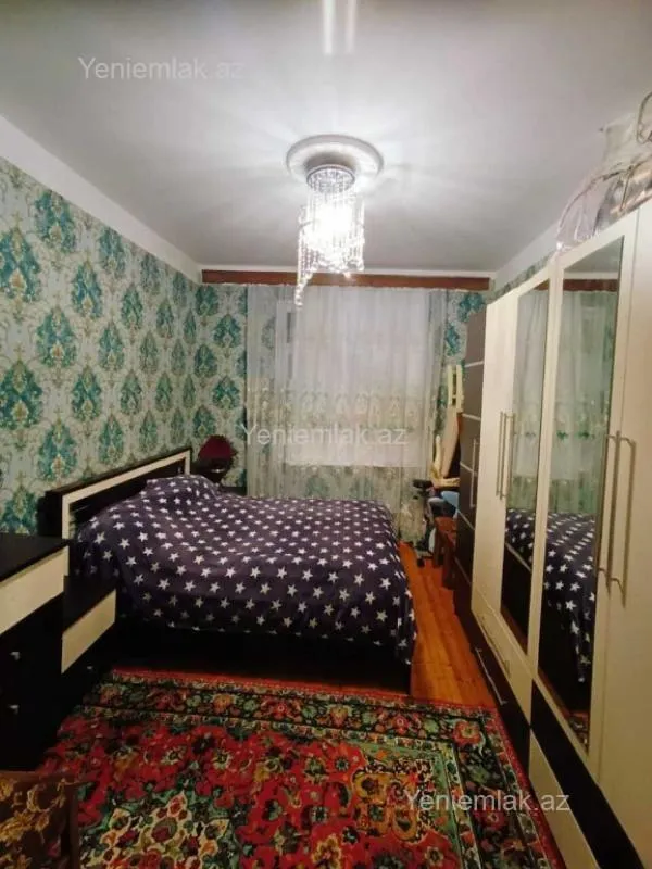 Satılır 3 otaqlı köhnə tikili 70 m²