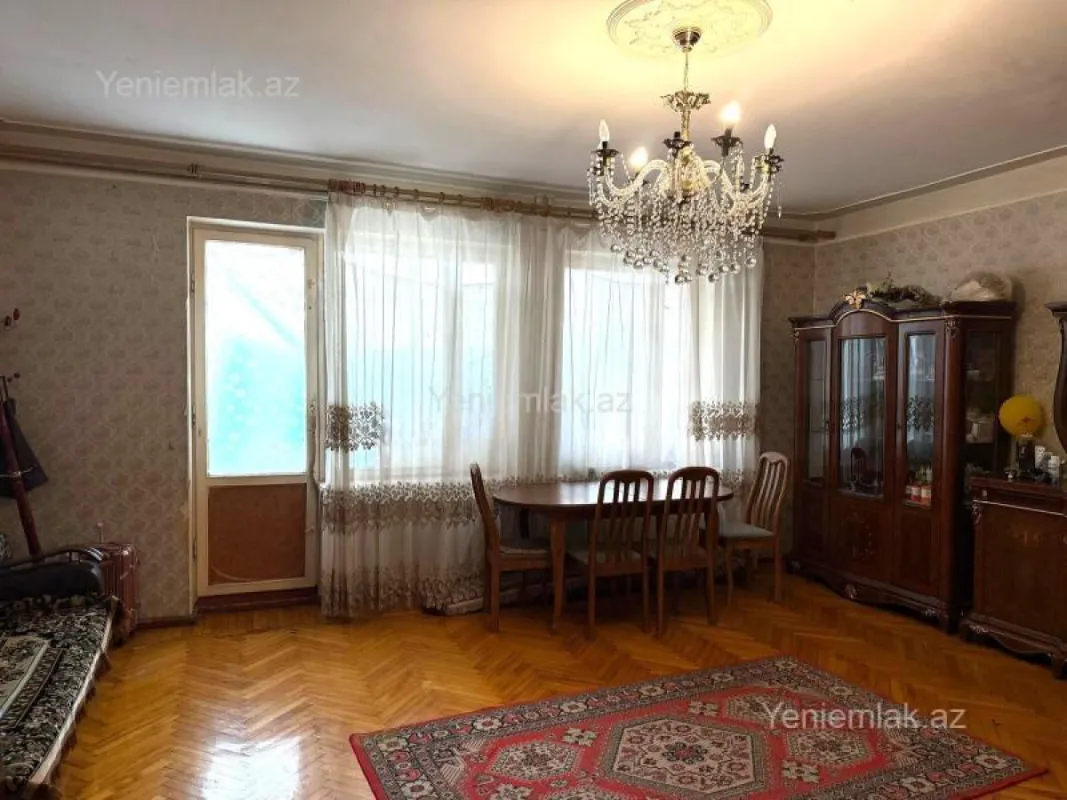 Satılır 3 otaqlı köhnə tikili 85 m²
