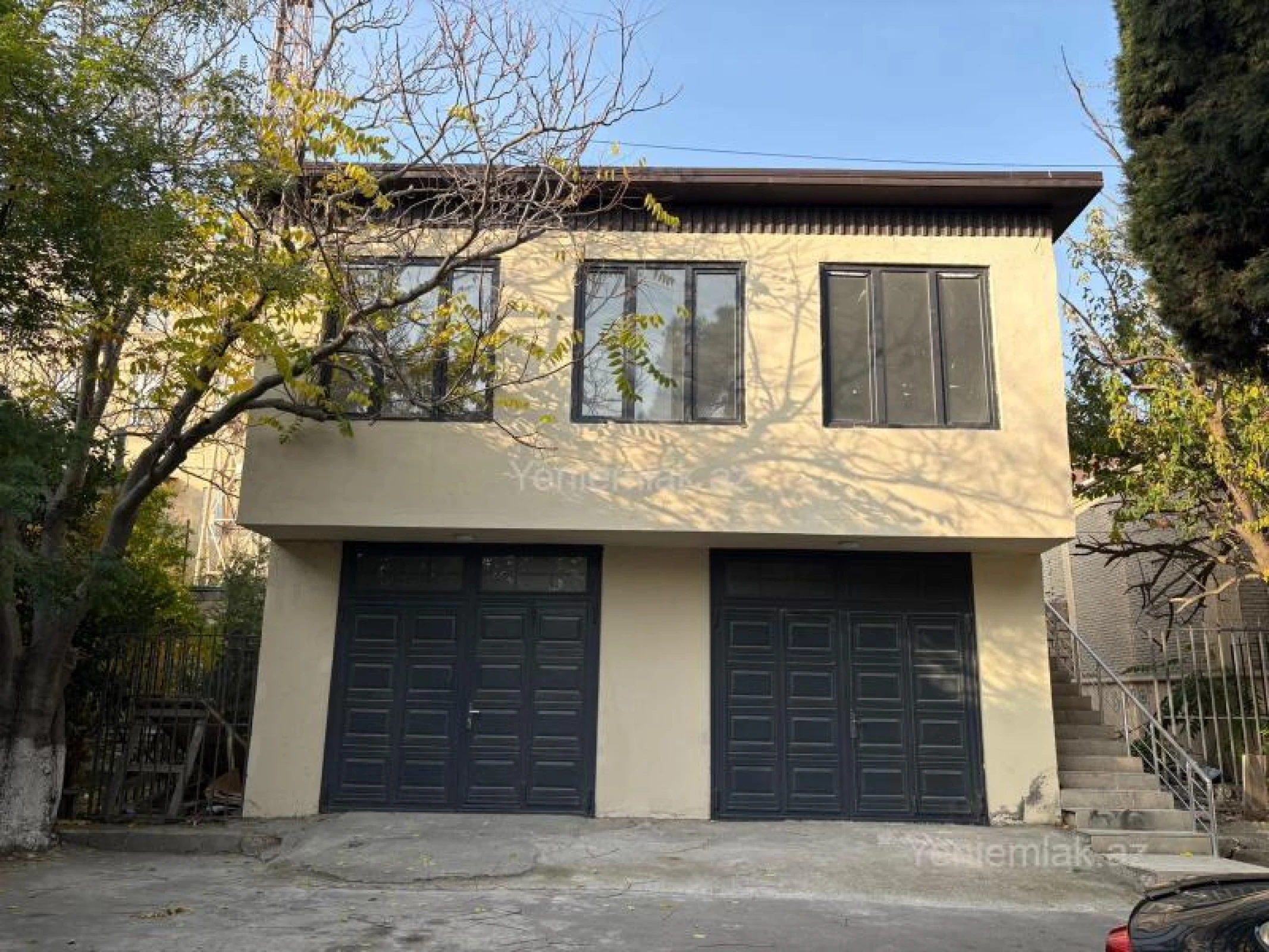 Satılır obyekt 160 m²