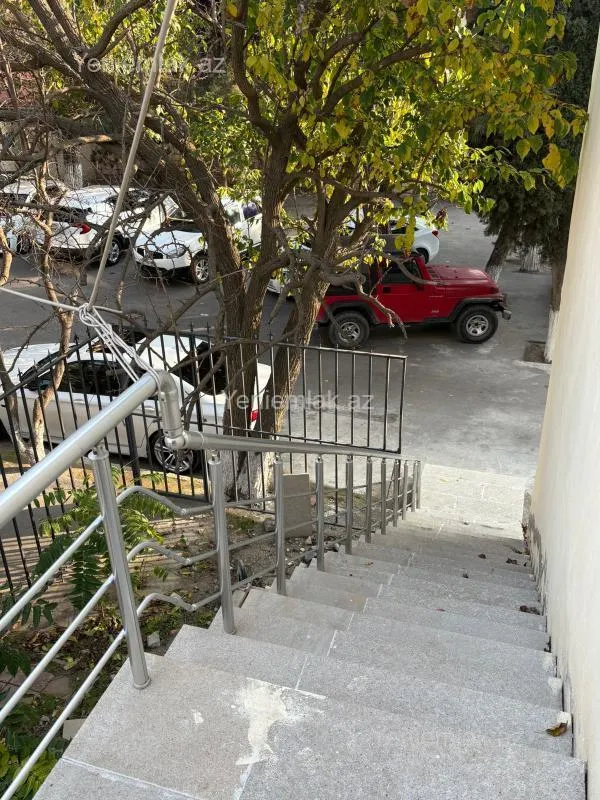 Satılır obyekt 160 m²