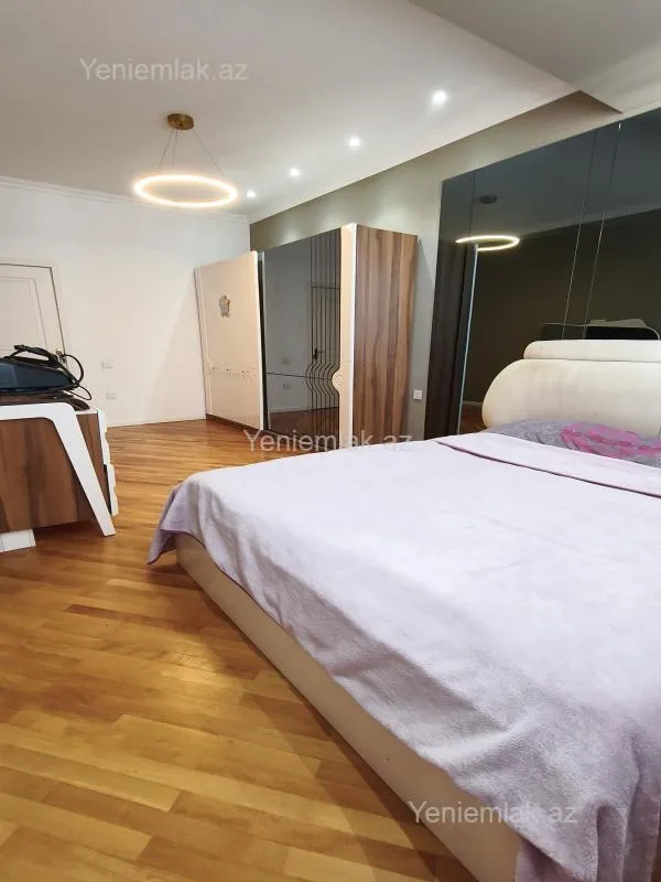 Satılır 3 otaqlı yeni tikili 100 m²