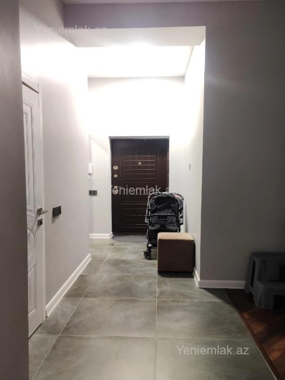 Satılır 3 otaqlı yeni tikili 90 m²