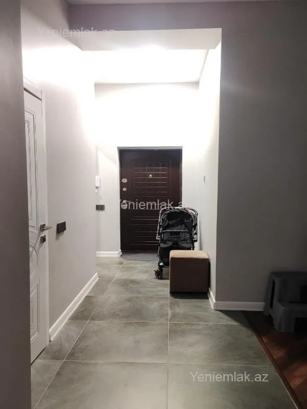 Satılır 3 otaqlı yeni tikili 90 m²