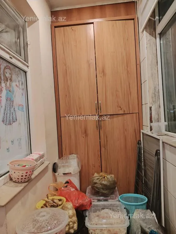 Satılır 1 otaqlı köhnə tikili 45 m²