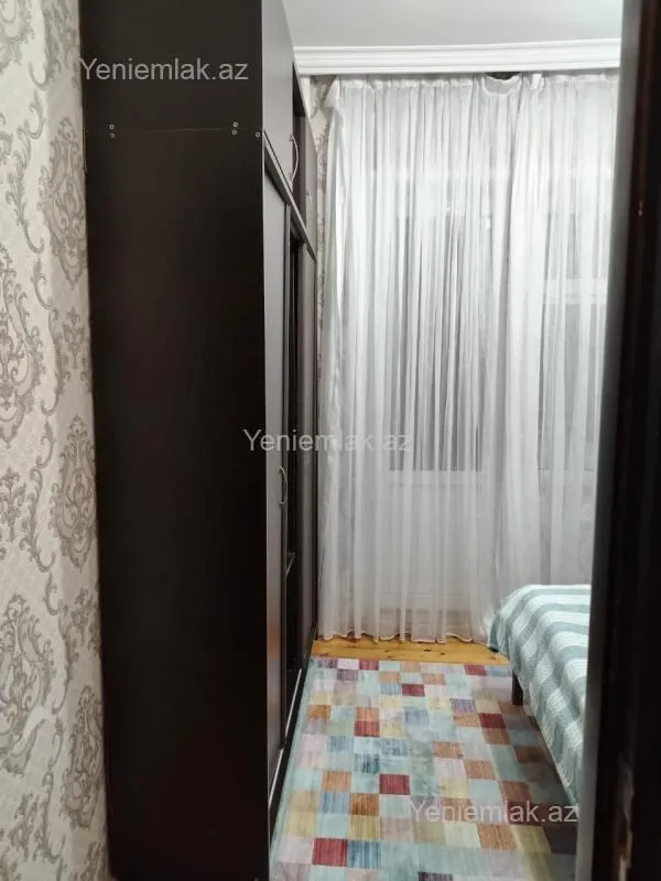 Satılır 1 otaqlı köhnə tikili 45 m²