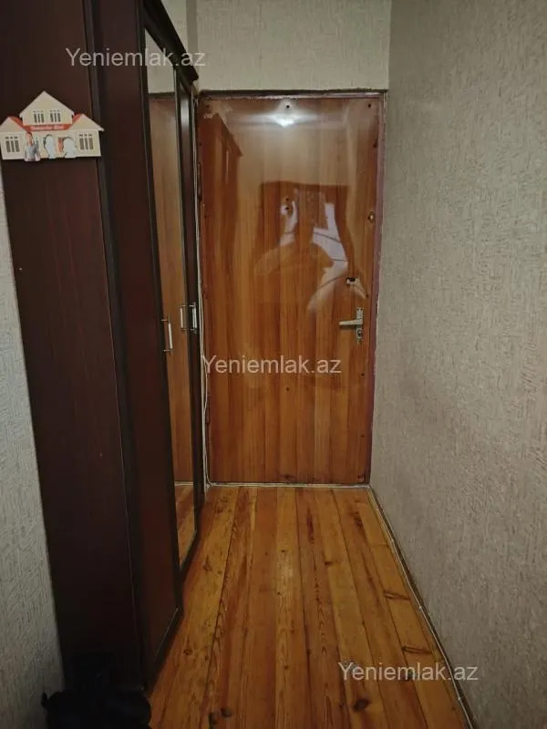 Satılır 1 otaqlı köhnə tikili 45 m²