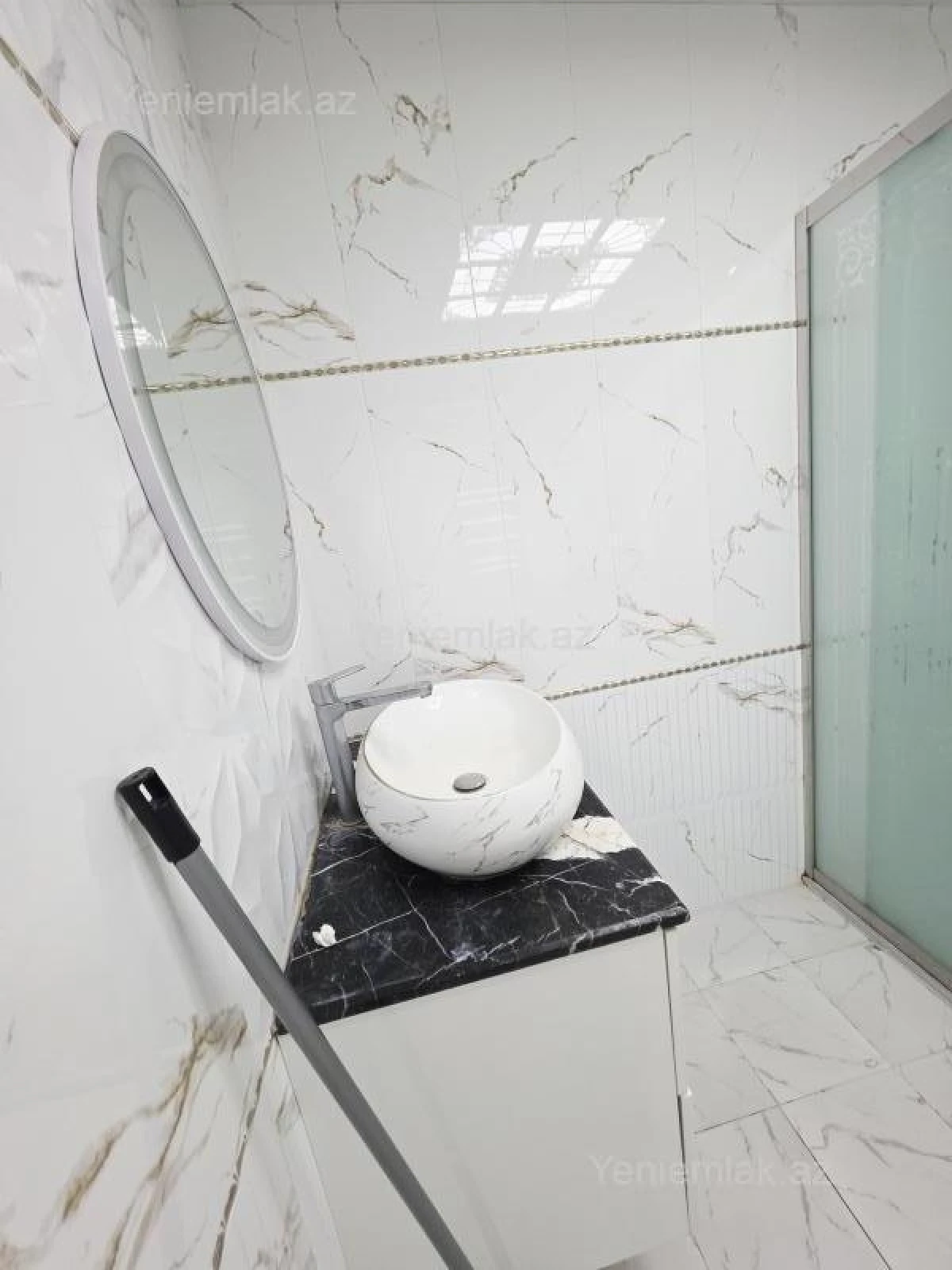 Satılır 2 otaqlı yeni tikili 65 m²