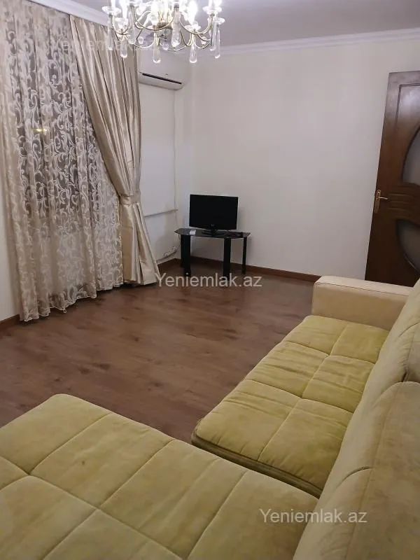 Satılır 2 otaqlı köhnə tikili 50 m²
