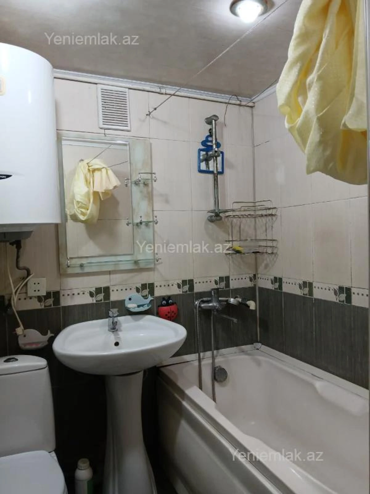 Satılır 2 otaqlı köhnə tikili 50 m²