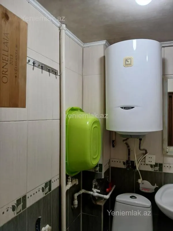 Satılır 2 otaqlı köhnə tikili 50 m²