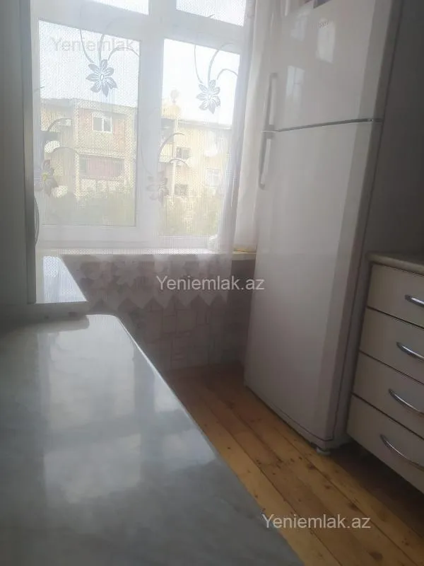 Satılır 3 otaqlı köhnə tikili 57 m²
