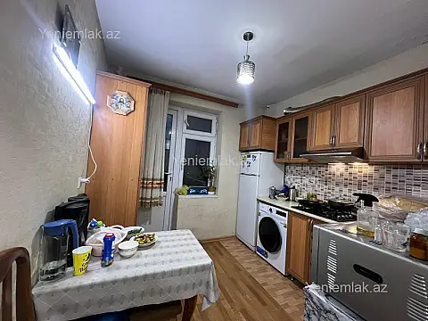 Satılır 2 otaqlı köhnə tikili 62 m²