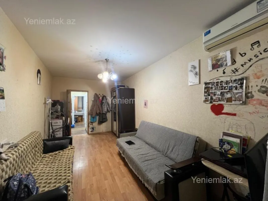 Satılır 2 otaqlı köhnə tikili 62 m²