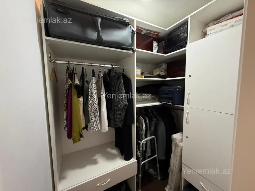 Satılır 5 otaqlı yeni tikili 211 m²