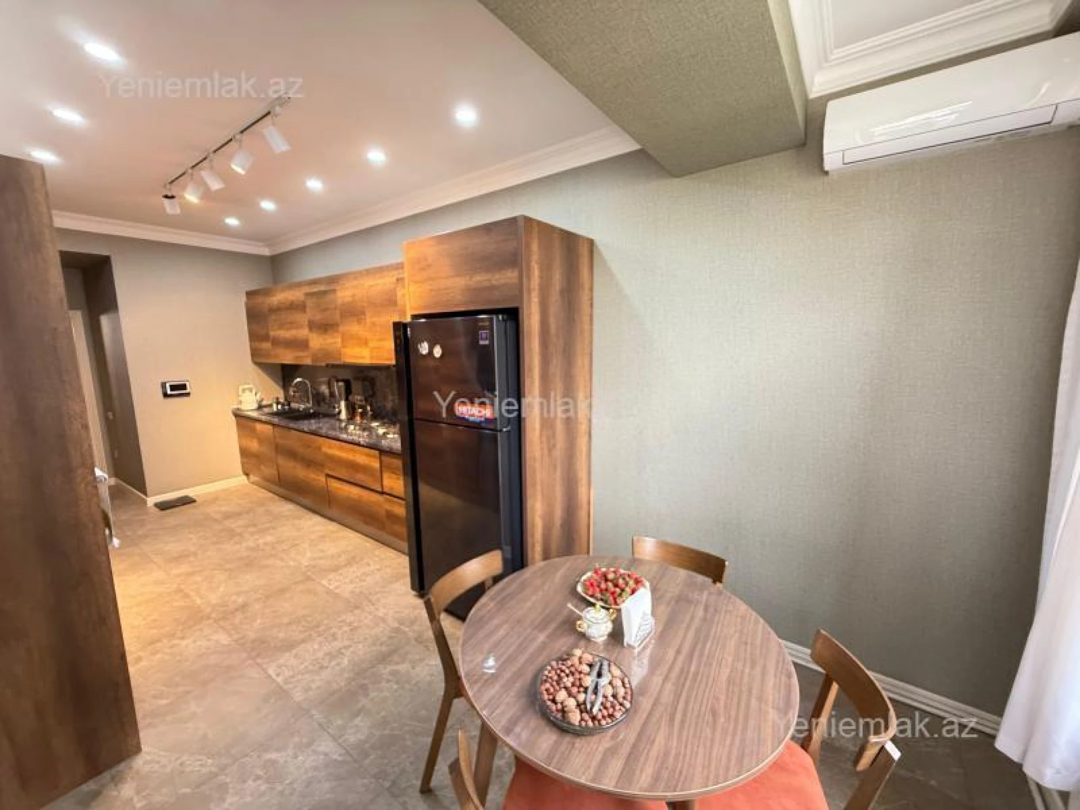 Satılır 5 otaqlı yeni tikili 211 m²