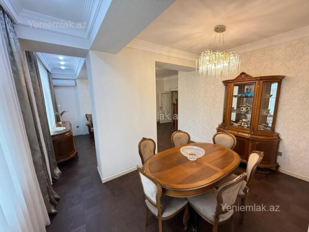 Satılır 5 otaqlı yeni tikili 211 m²