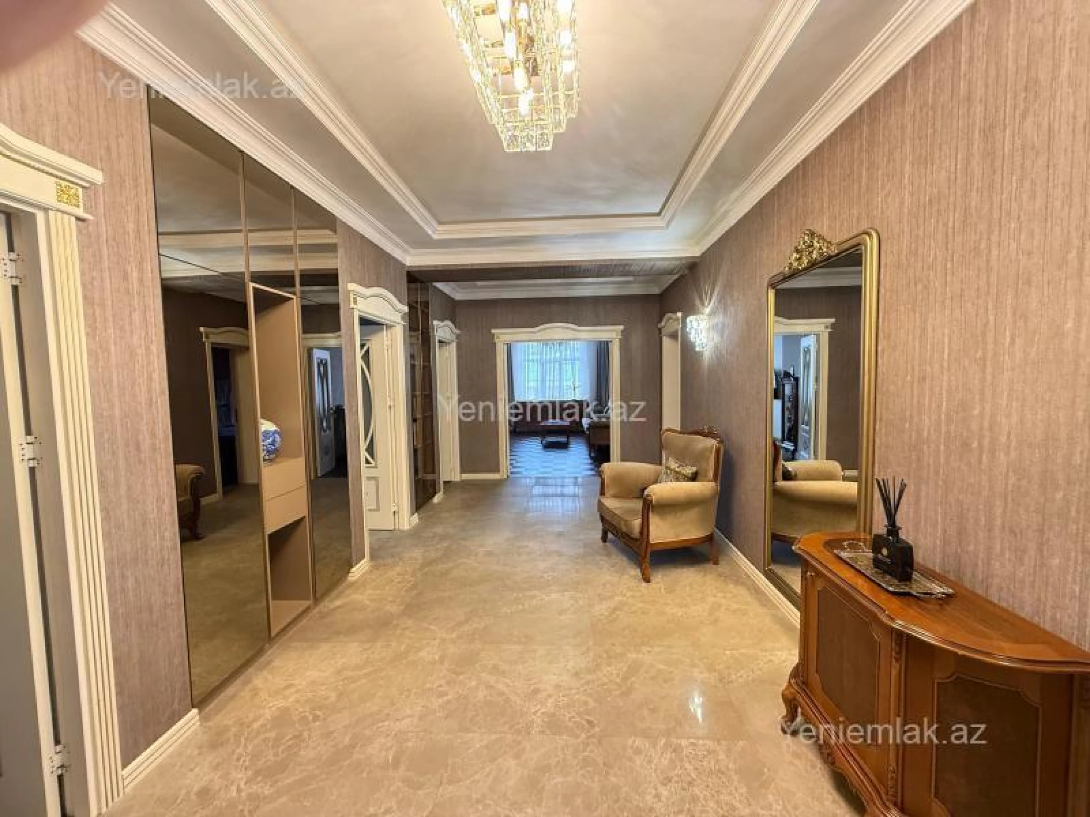 Satılır 5 otaqlı yeni tikili 211 m²