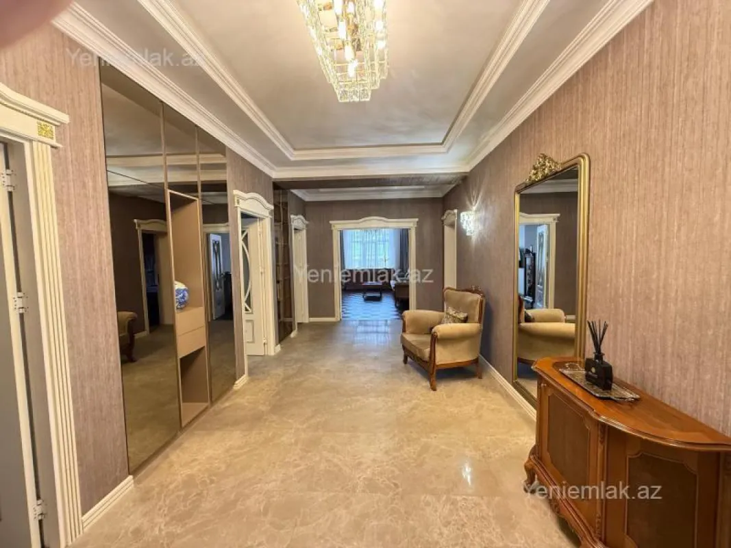 Satılır 5 otaqlı yeni tikili 211 m²