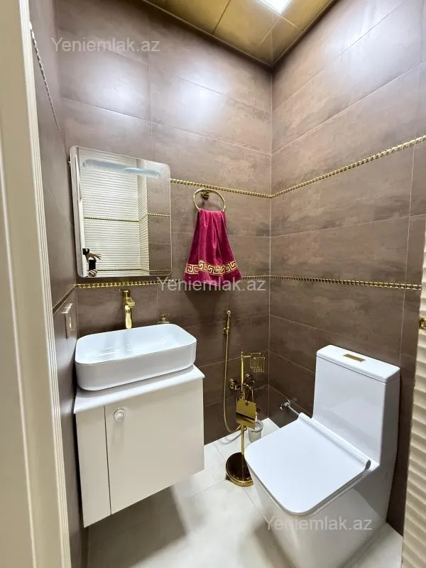 Satılır 5 otaqlı yeni tikili 211 m²