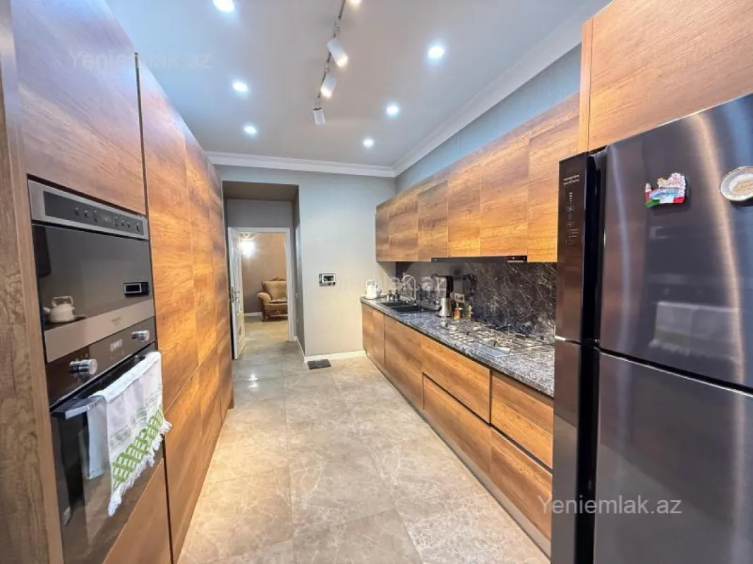 Satılır 5 otaqlı yeni tikili 211 m²