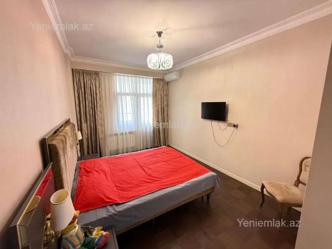 Satılır 5 otaqlı yeni tikili 211 m²