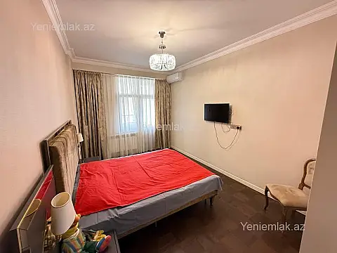 Satılır 5 otaqlı yeni tikili 211 m²