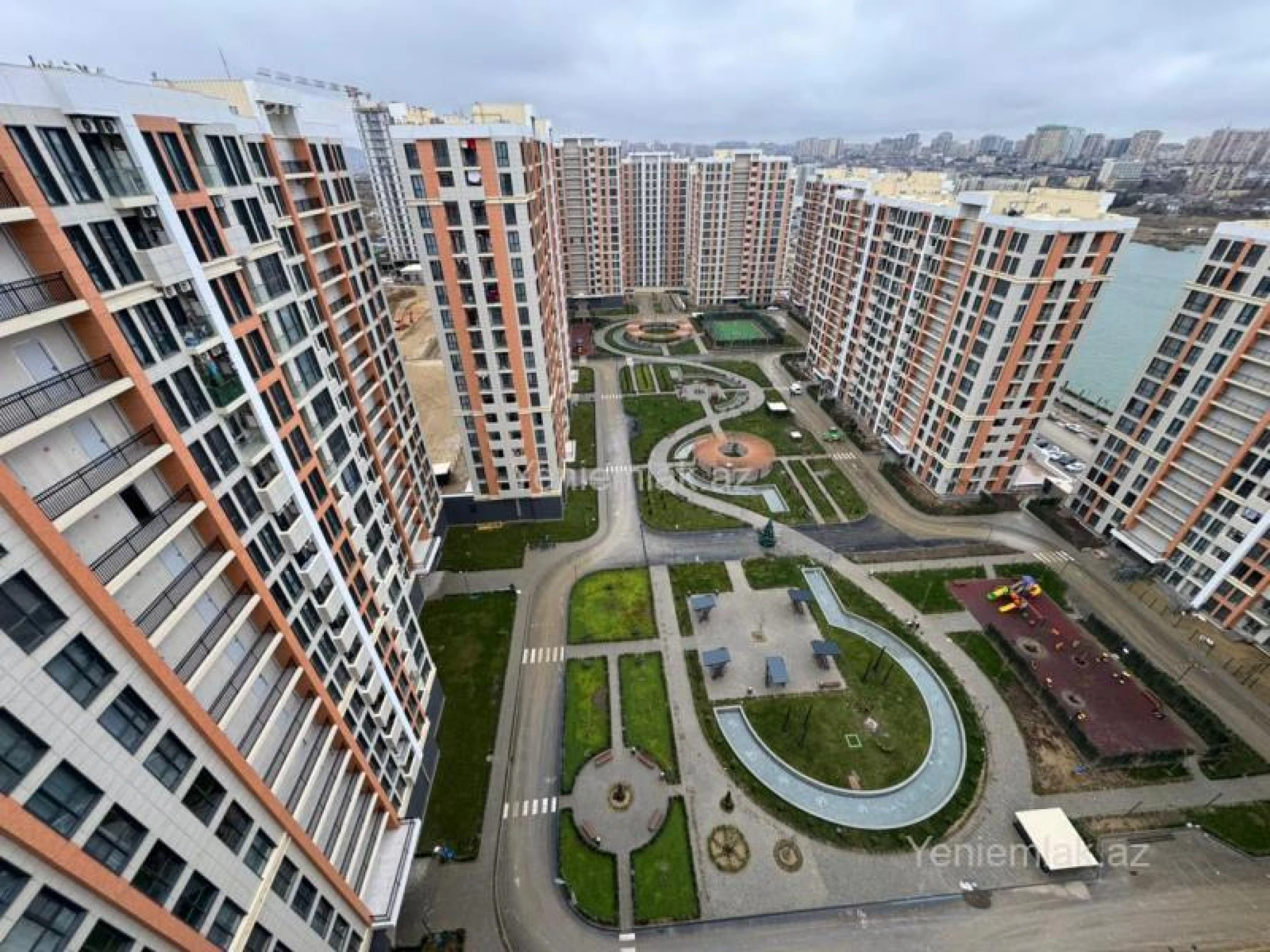 Satılır 3 otaqlı yeni tikili 55.78 m²