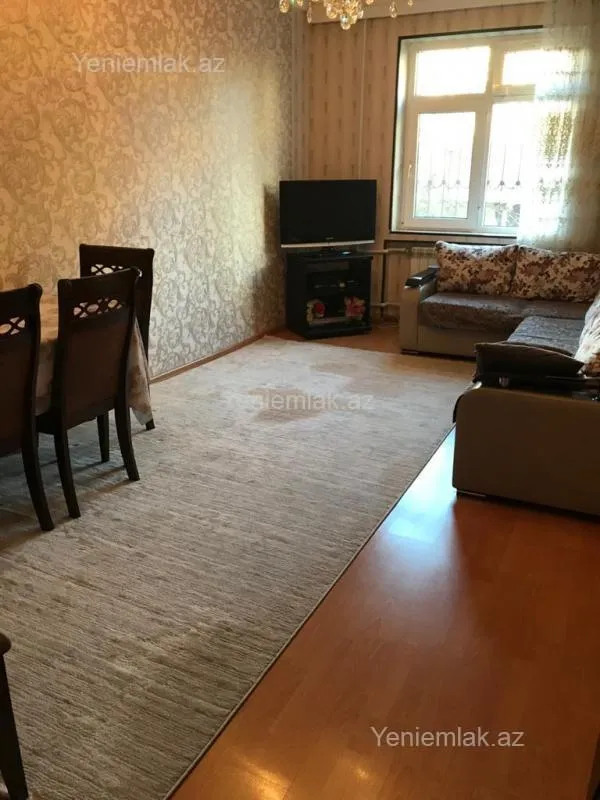 Satılır 5 otaqlı köhnə tikili 106 m²