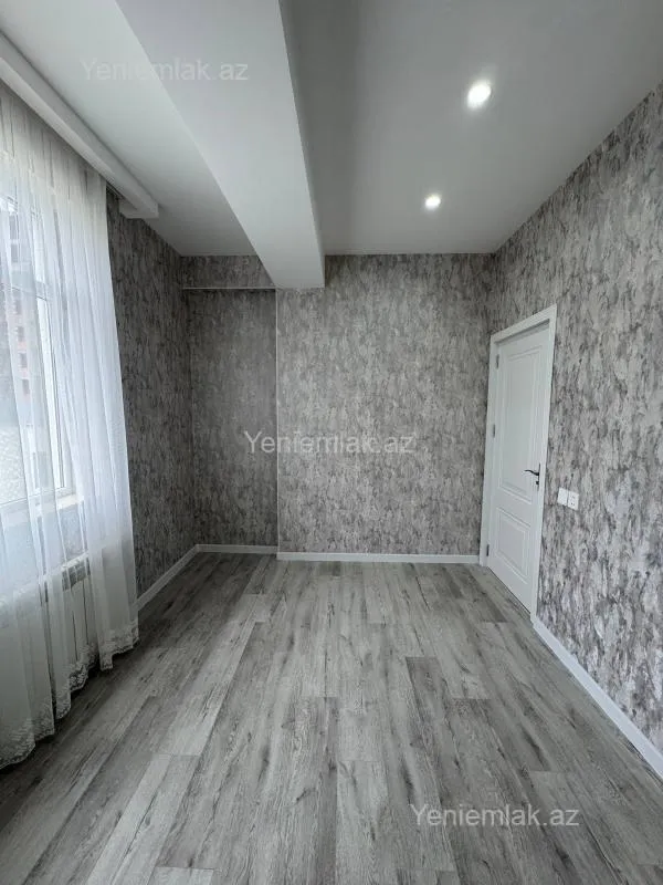Satılır 3 otaqlı yeni tikili 82 m²