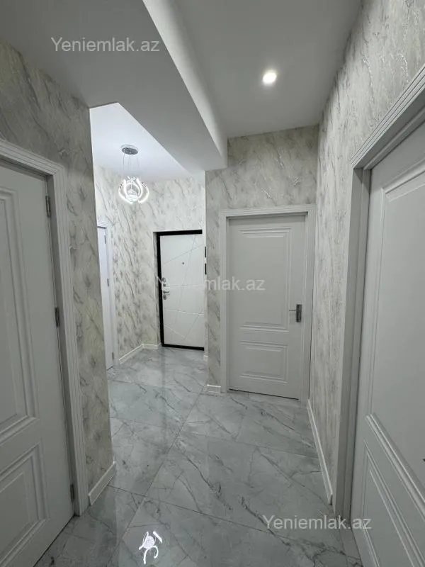 Satılır 3 otaqlı yeni tikili 82 m²