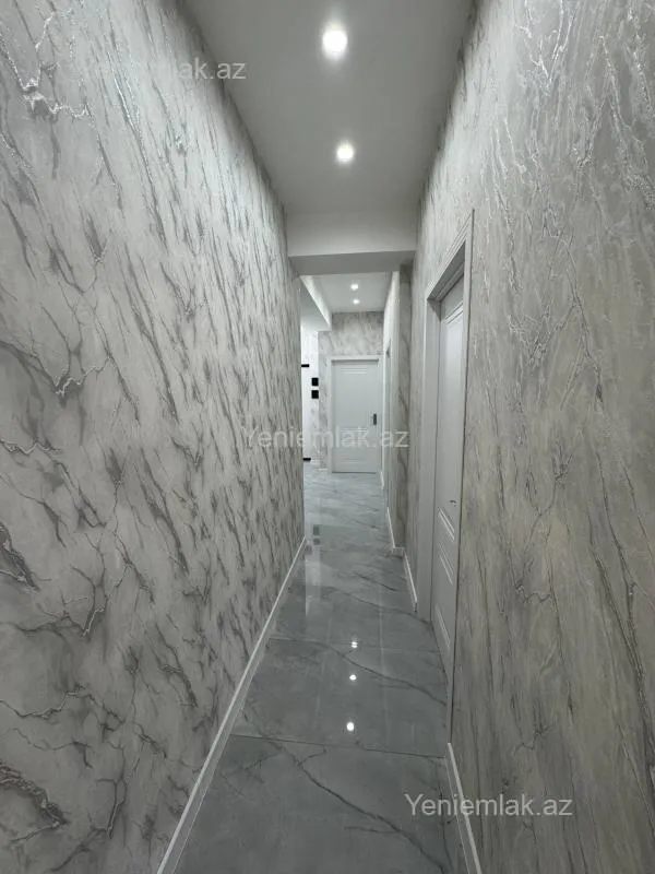 Satılır 3 otaqlı yeni tikili 82 m²