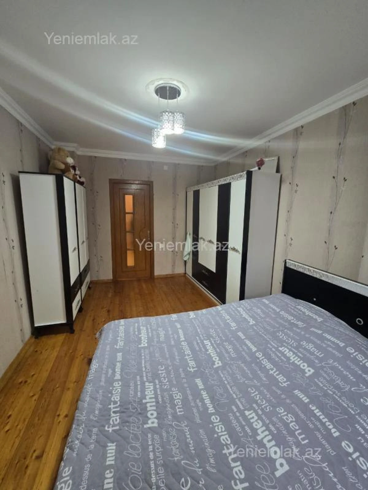 Satılır 3 otaqlı köhnə tikili 80 m²