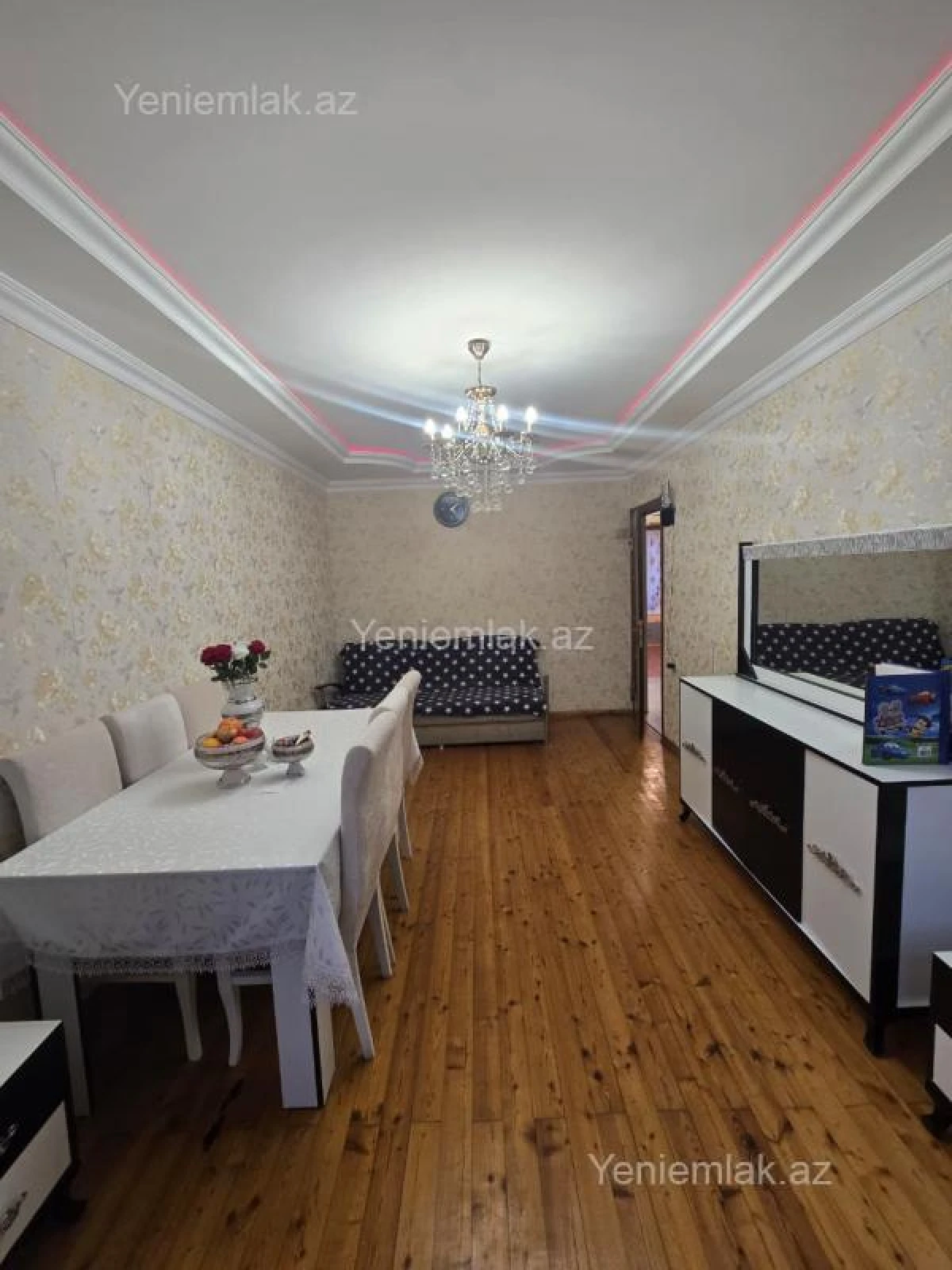 Satılır 3 otaqlı köhnə tikili 80 m²