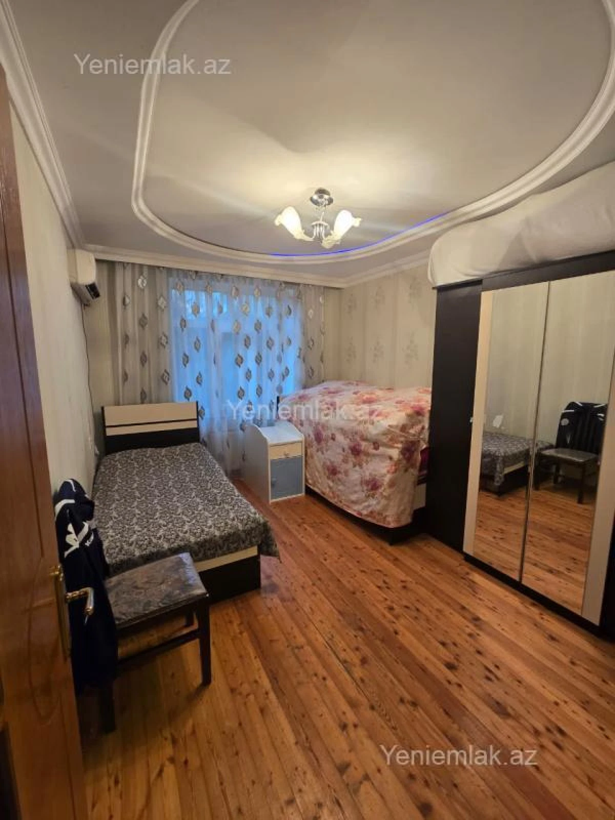 Satılır 3 otaqlı köhnə tikili 80 m²