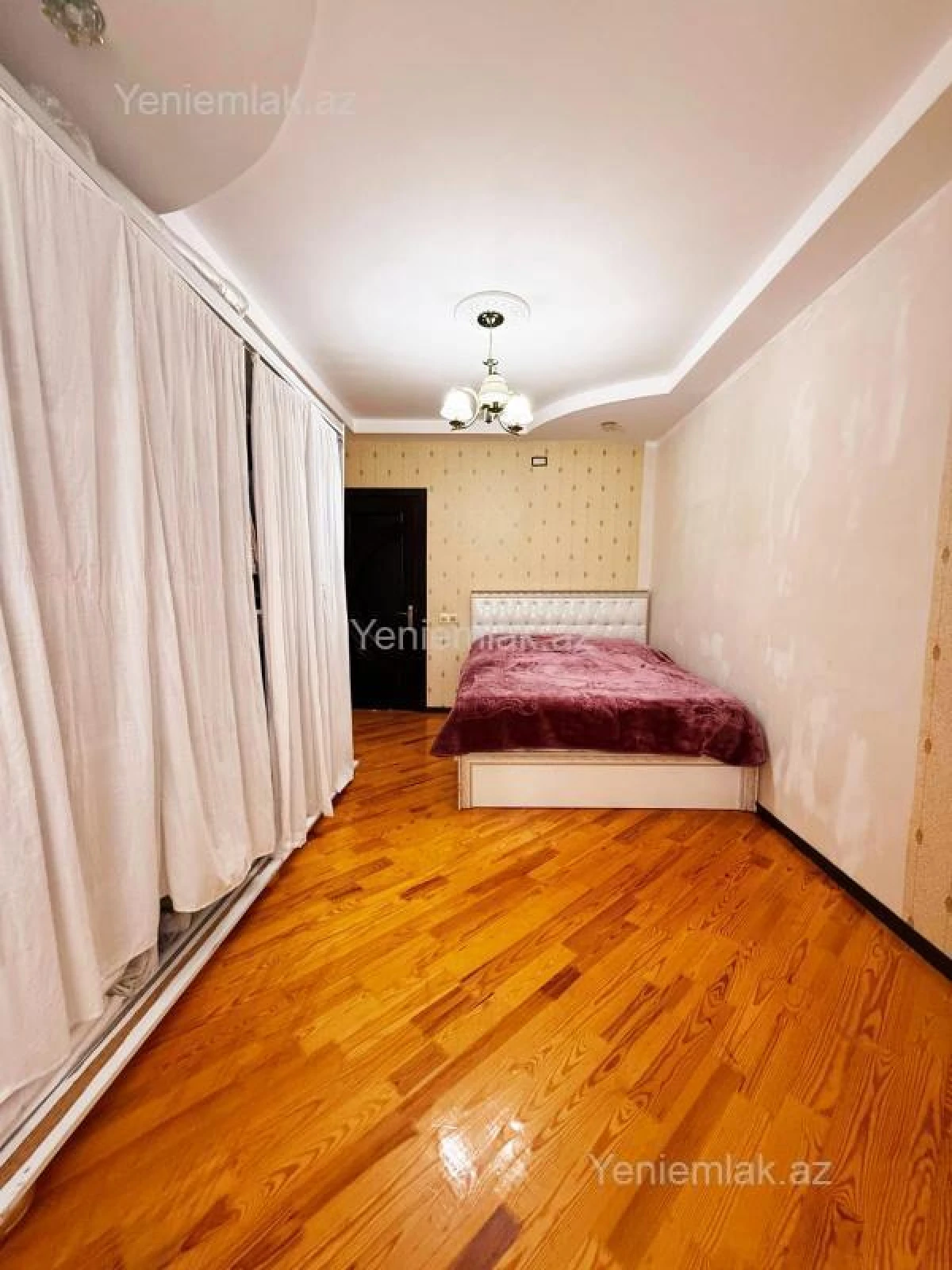 Satılır 5 otaqlı köhnə tikili 120 m²