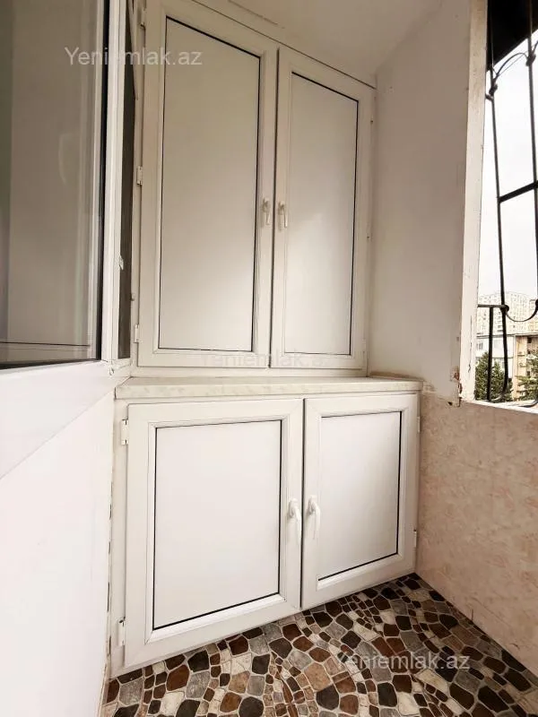 Satılır 5 otaqlı köhnə tikili 120 m²