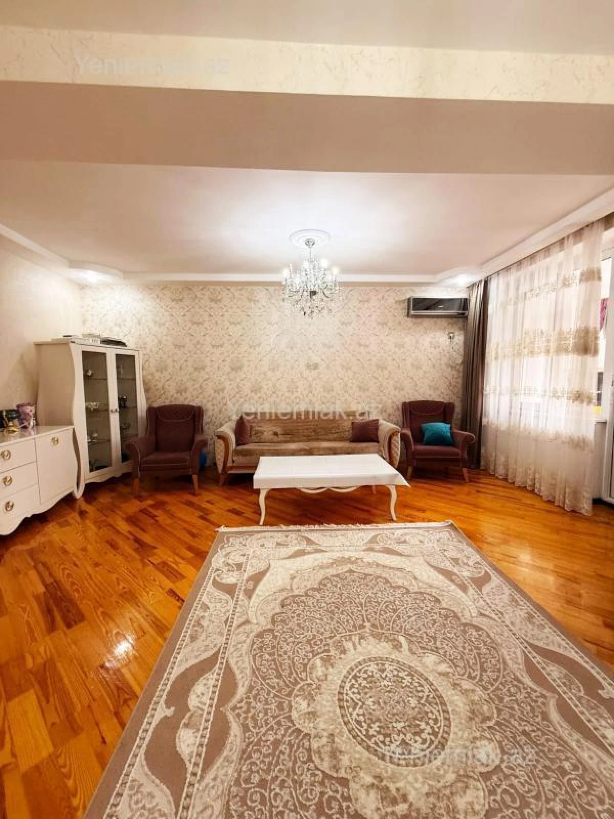 Satılır 5 otaqlı köhnə tikili 120 m²