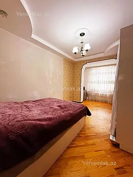 Satılır 5 otaqlı köhnə tikili 120 m²