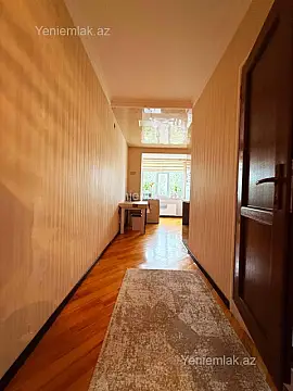 Satılır 5 otaqlı köhnə tikili 120 m²