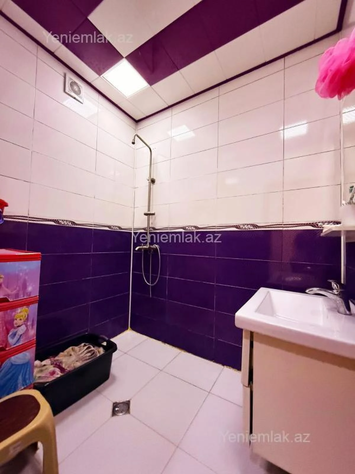 Satılır 5 otaqlı köhnə tikili 120 m²