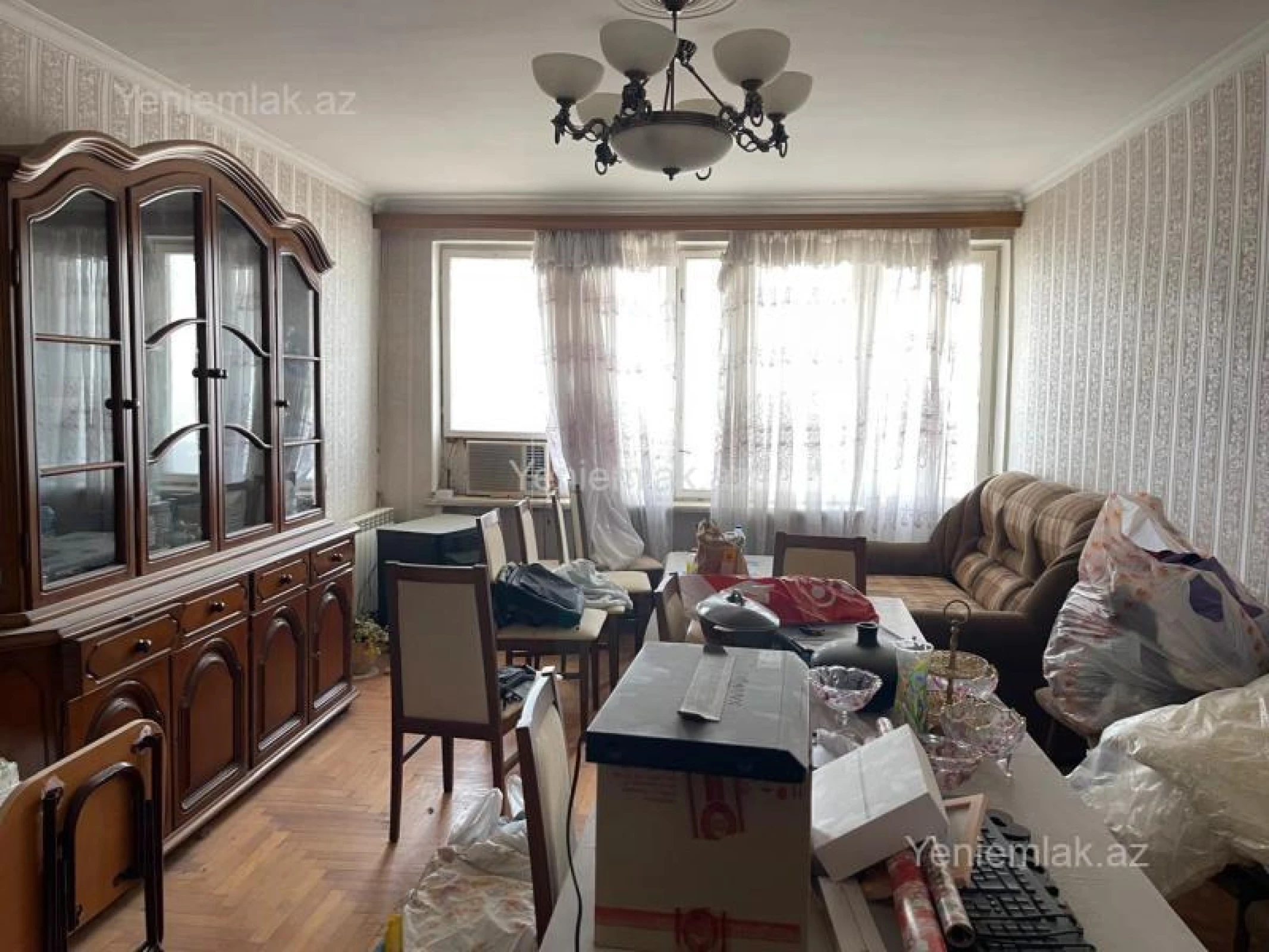 Satılır 3 otaqlı köhnə tikili 115 m²