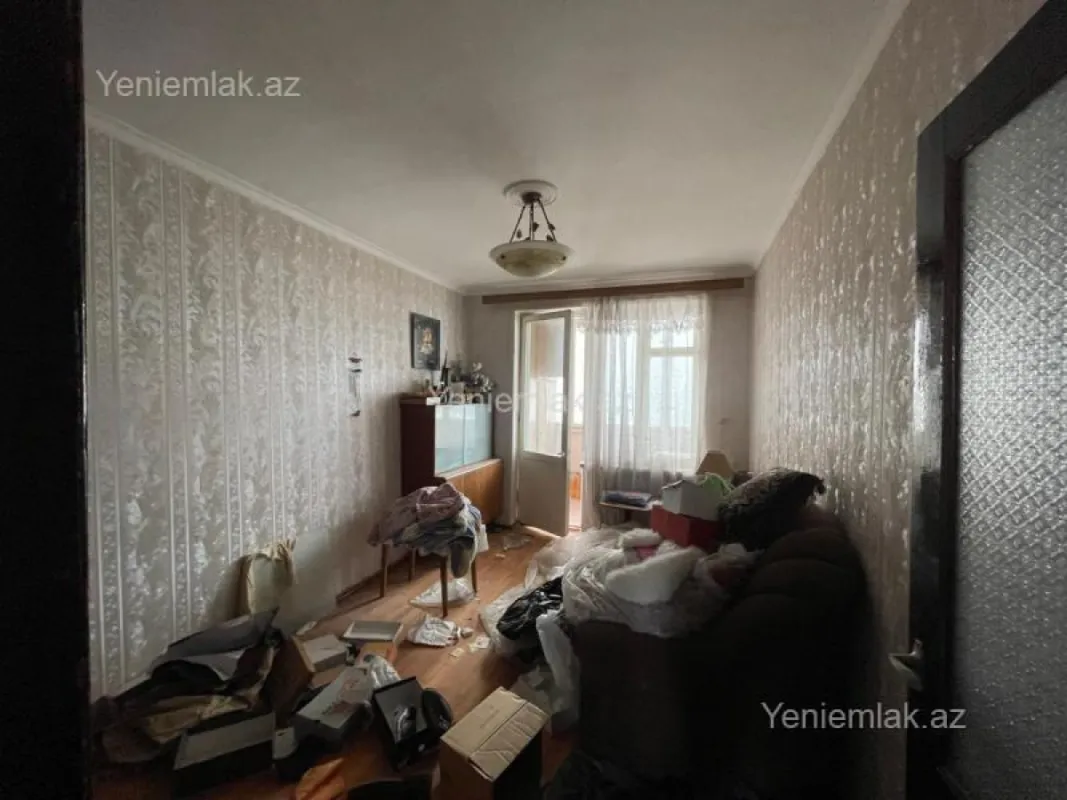 Satılır 3 otaqlı köhnə tikili 115 m²