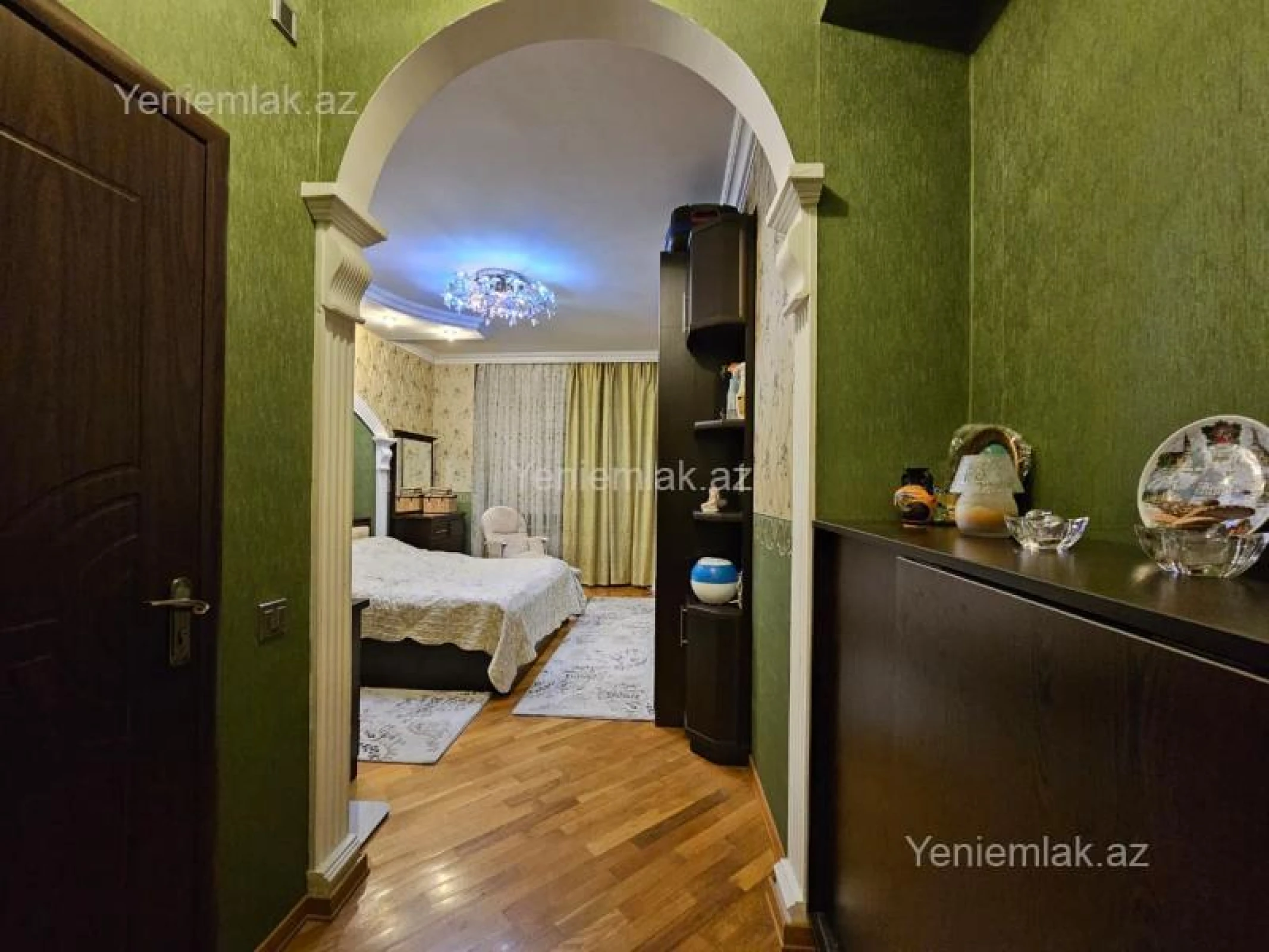 Satılır 3 otaqlı yeni tikili 125 m²